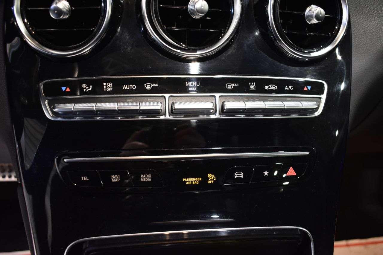 MERCEDES-BENZ GLC COUP� en Minoautos