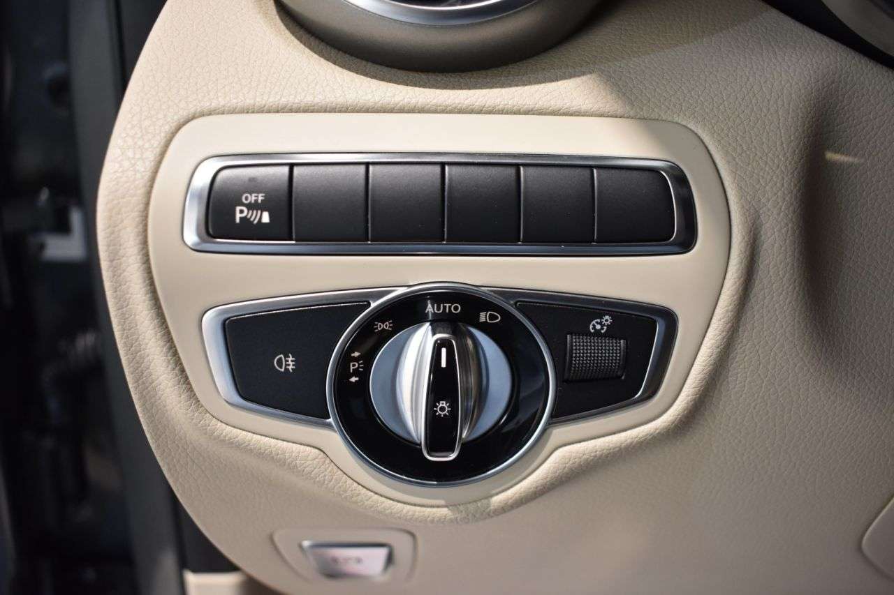 MERCEDES-BENZ CLASE GLC en Minoautos