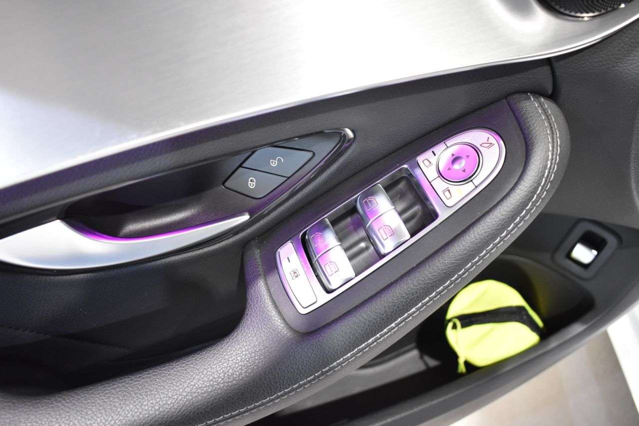 MERCEDES-BENZ CLASE C ESTATE en Minoautos