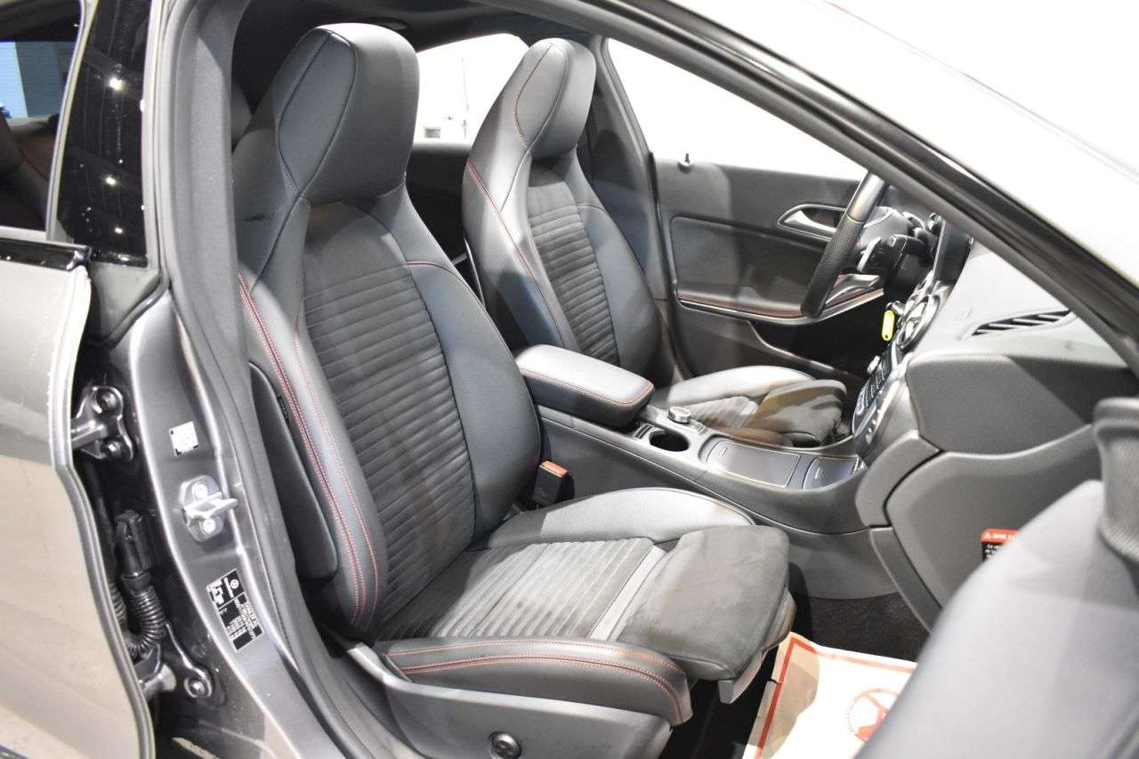 MERCEDES-BENZ CLASE CLA en Minoautos