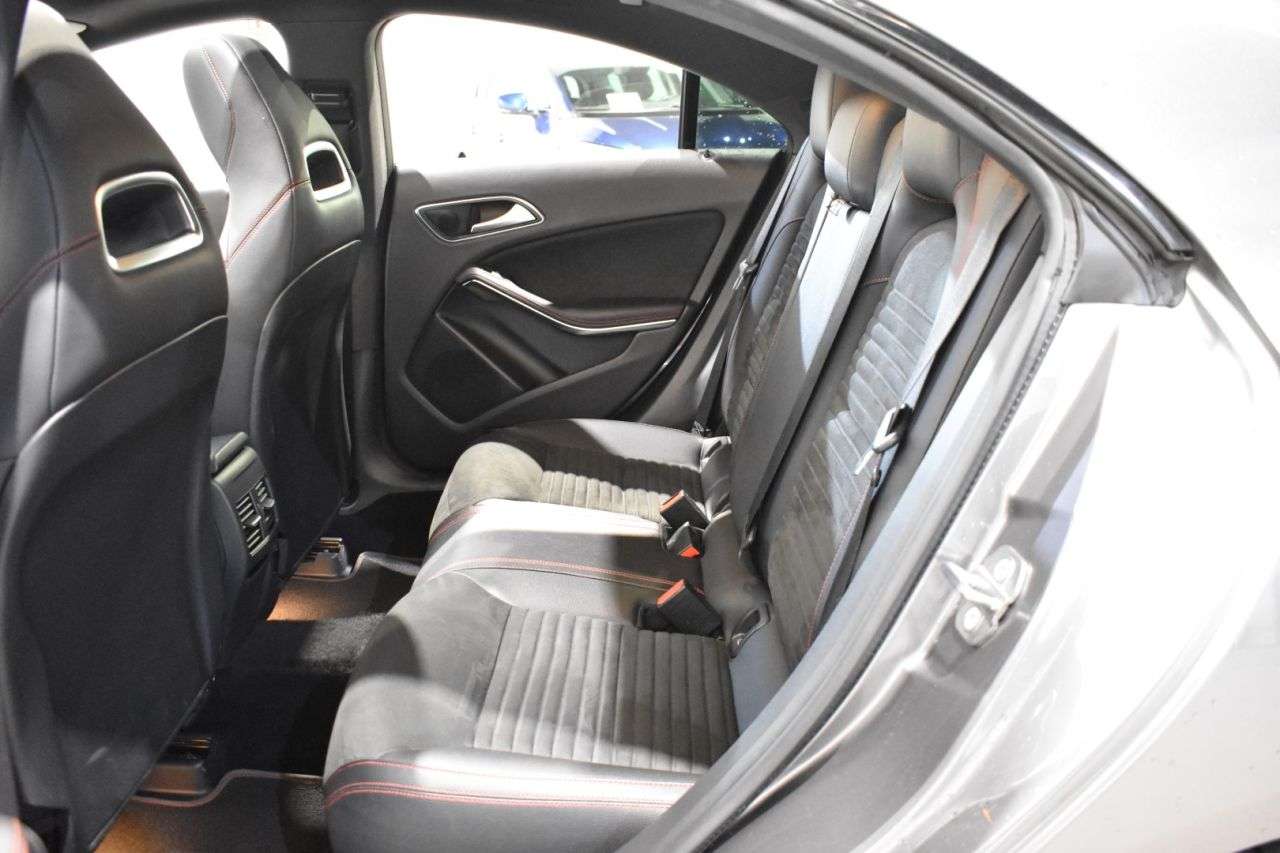 MERCEDES-BENZ CLASE CLA en Minoautos