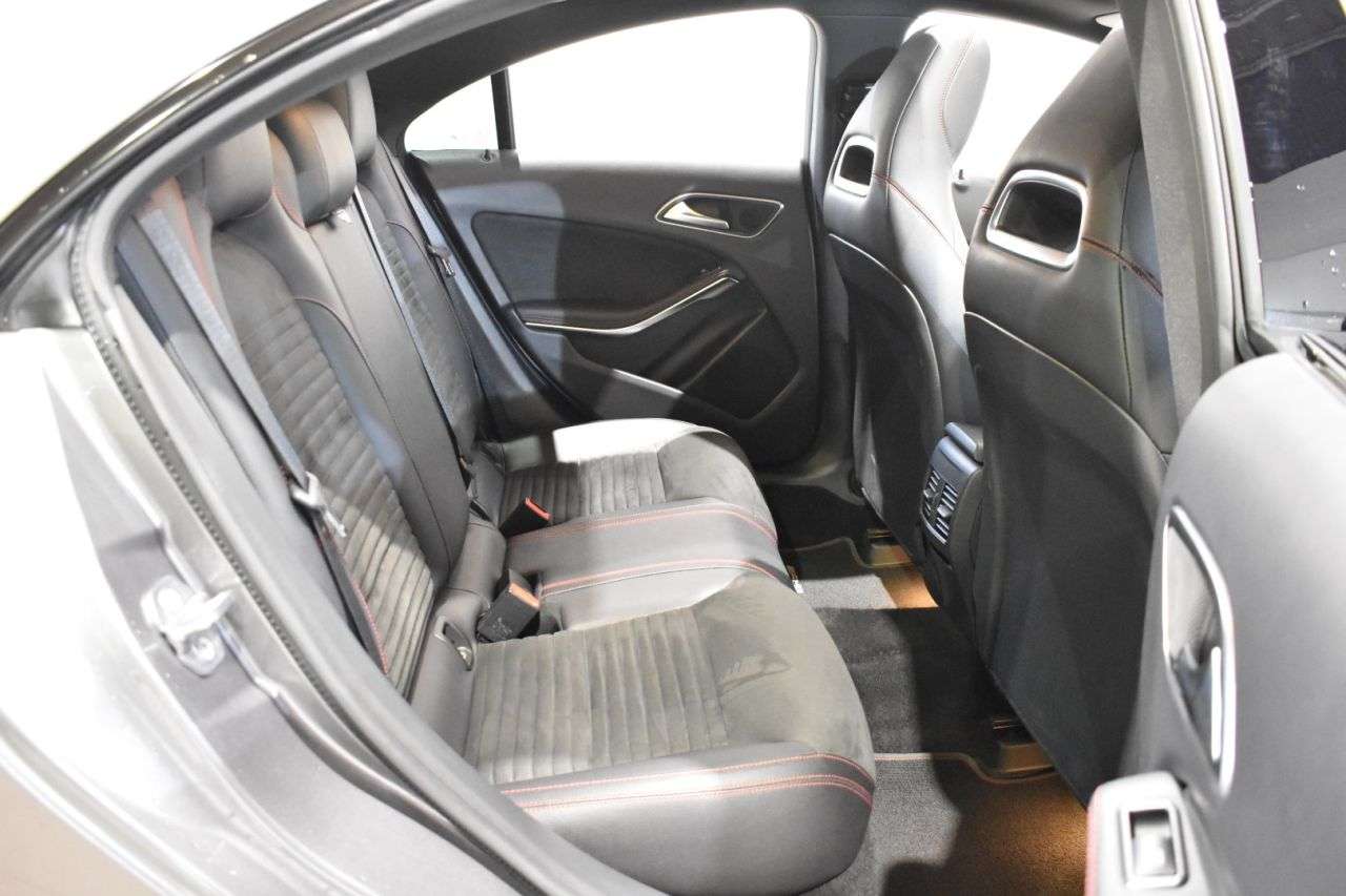 MERCEDES-BENZ CLASE CLA en Minoautos
