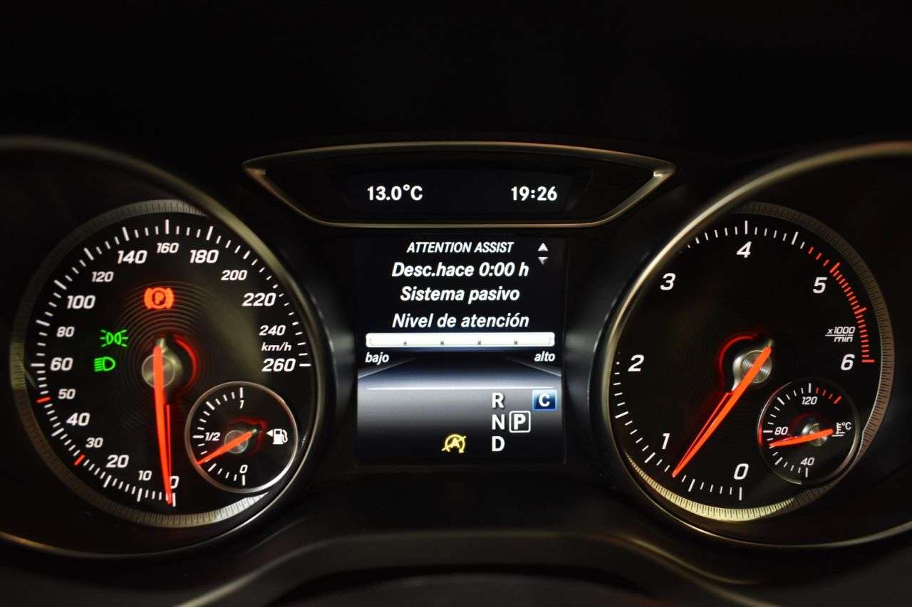 MERCEDES-BENZ CLASE CLA en Minoautos