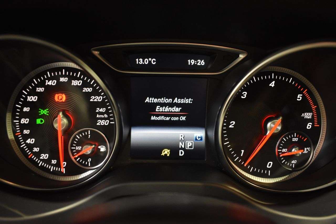 MERCEDES-BENZ CLASE CLA en Minoautos