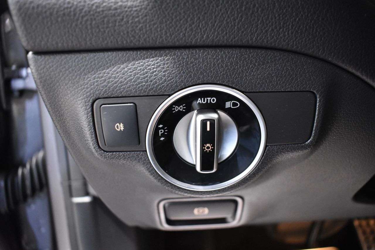 MERCEDES-BENZ CLASE CLA en Minoautos