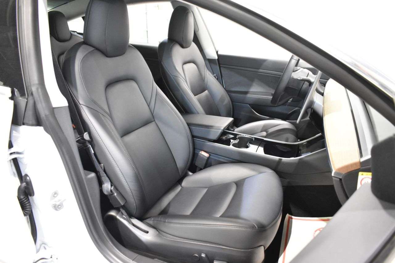 TESLA MODEL 3 en Minoautos