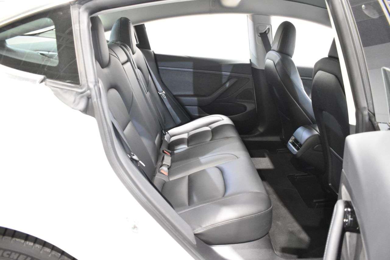 TESLA MODEL 3 en Minoautos