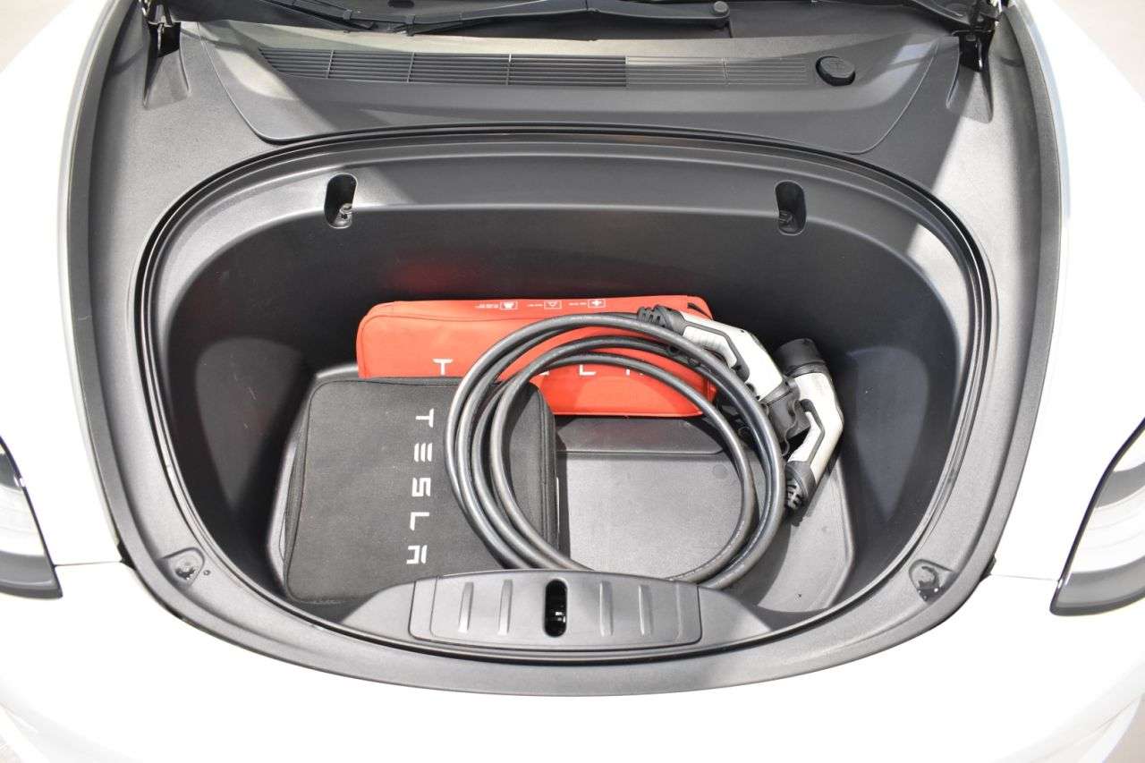 TESLA MODEL 3 en Minoautos