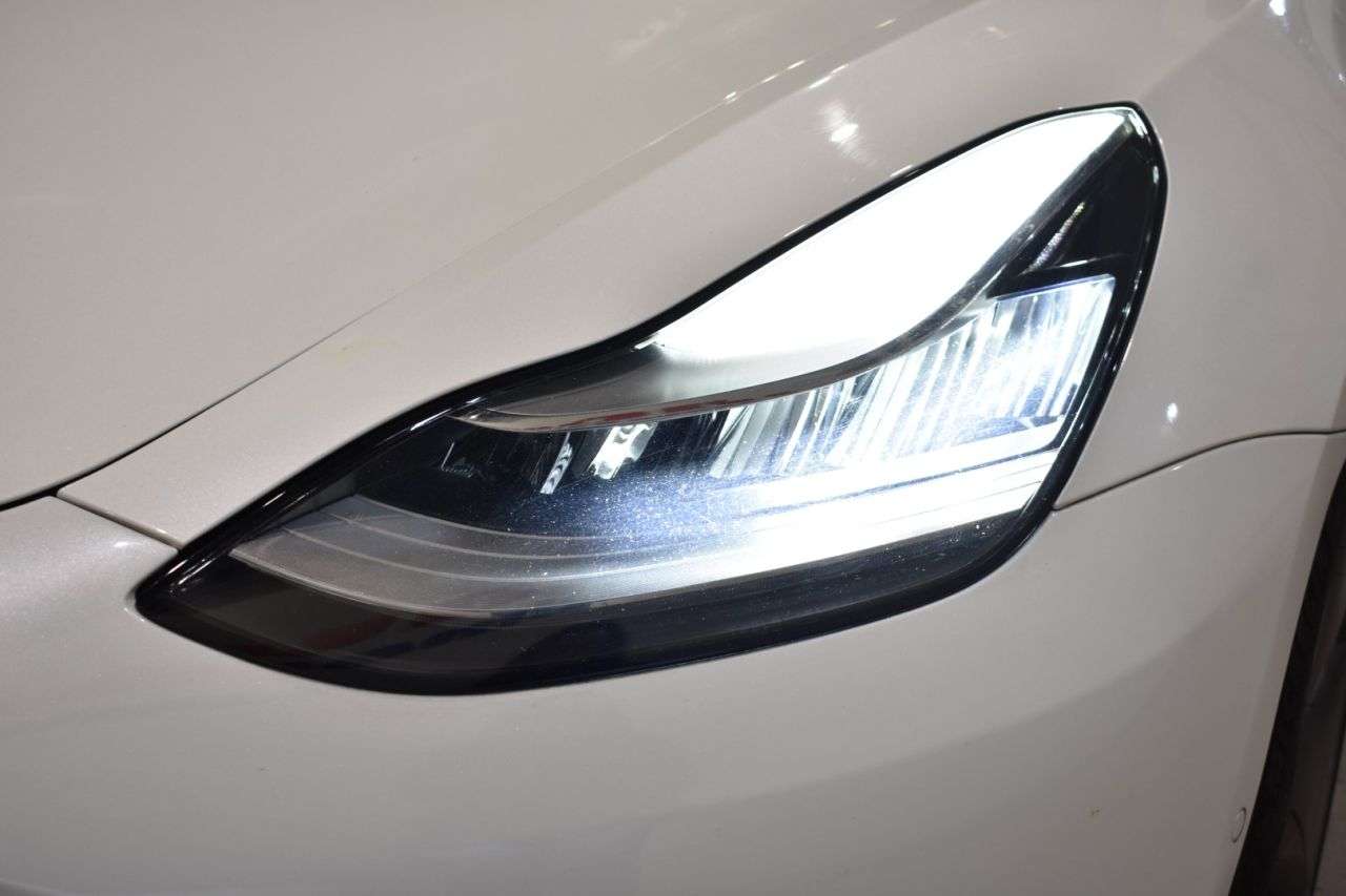 TESLA MODEL 3 en Minoautos