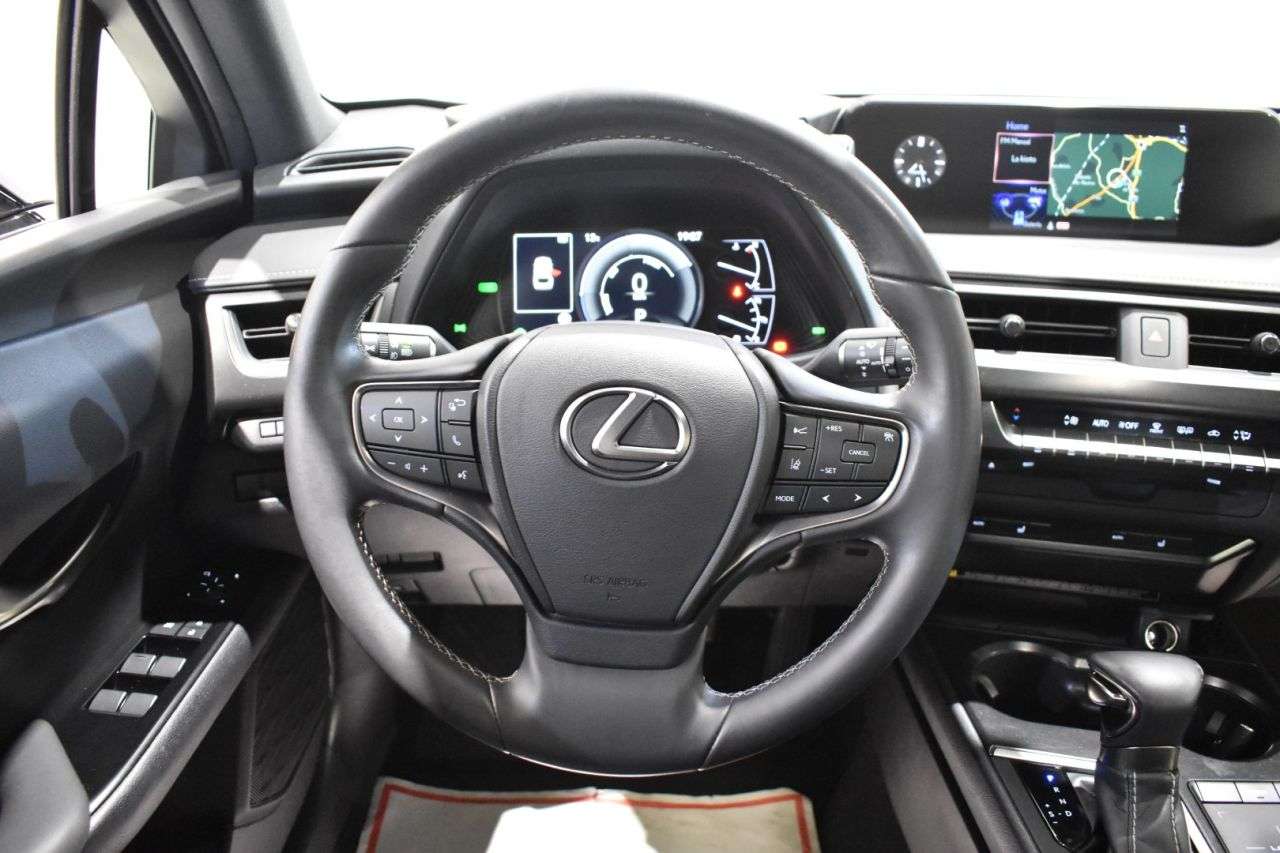 LEXUS UX en Minoautos