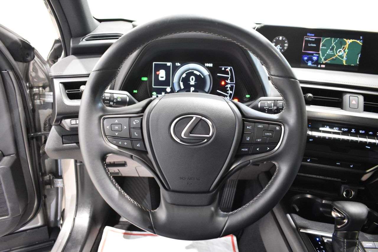 LEXUS UX en Minoautos