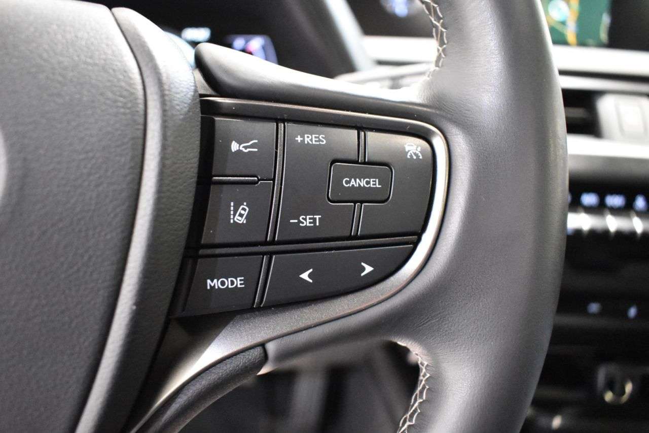 LEXUS UX en Minoautos