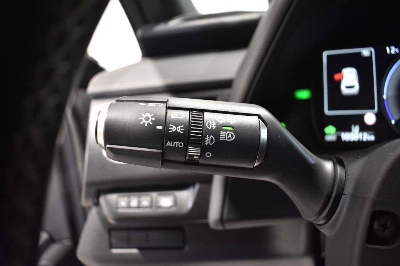 LEXUS UX en Minoautos