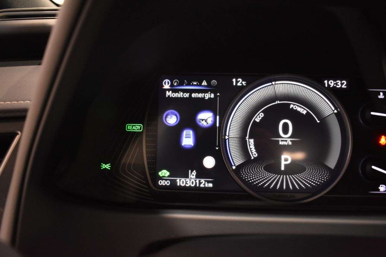 LEXUS UX en Minoautos