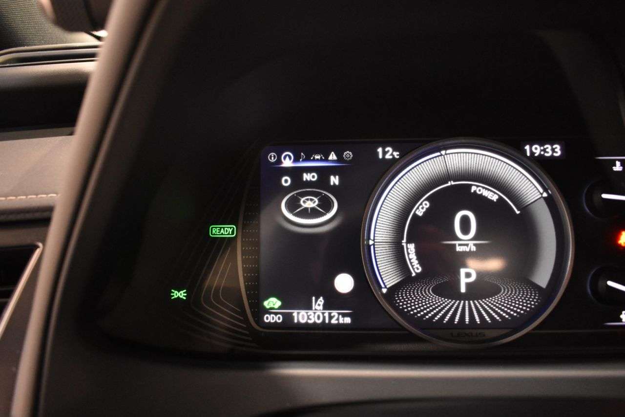 LEXUS UX en Minoautos