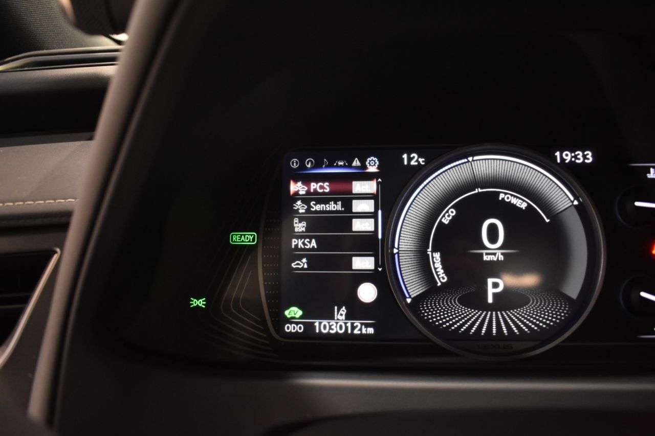 LEXUS UX en Minoautos