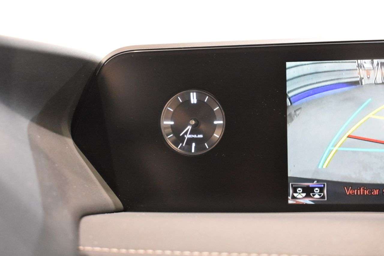 LEXUS UX en Minoautos