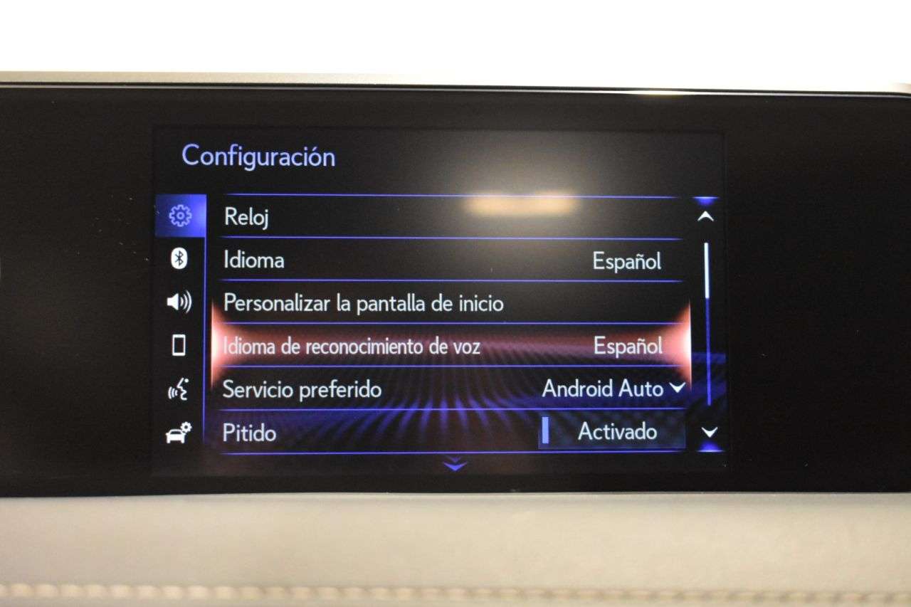 LEXUS UX en Minoautos