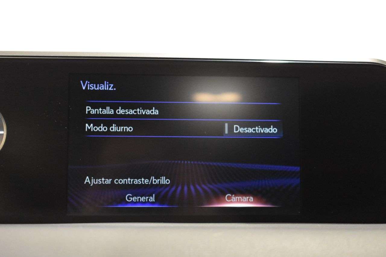 LEXUS UX en Minoautos