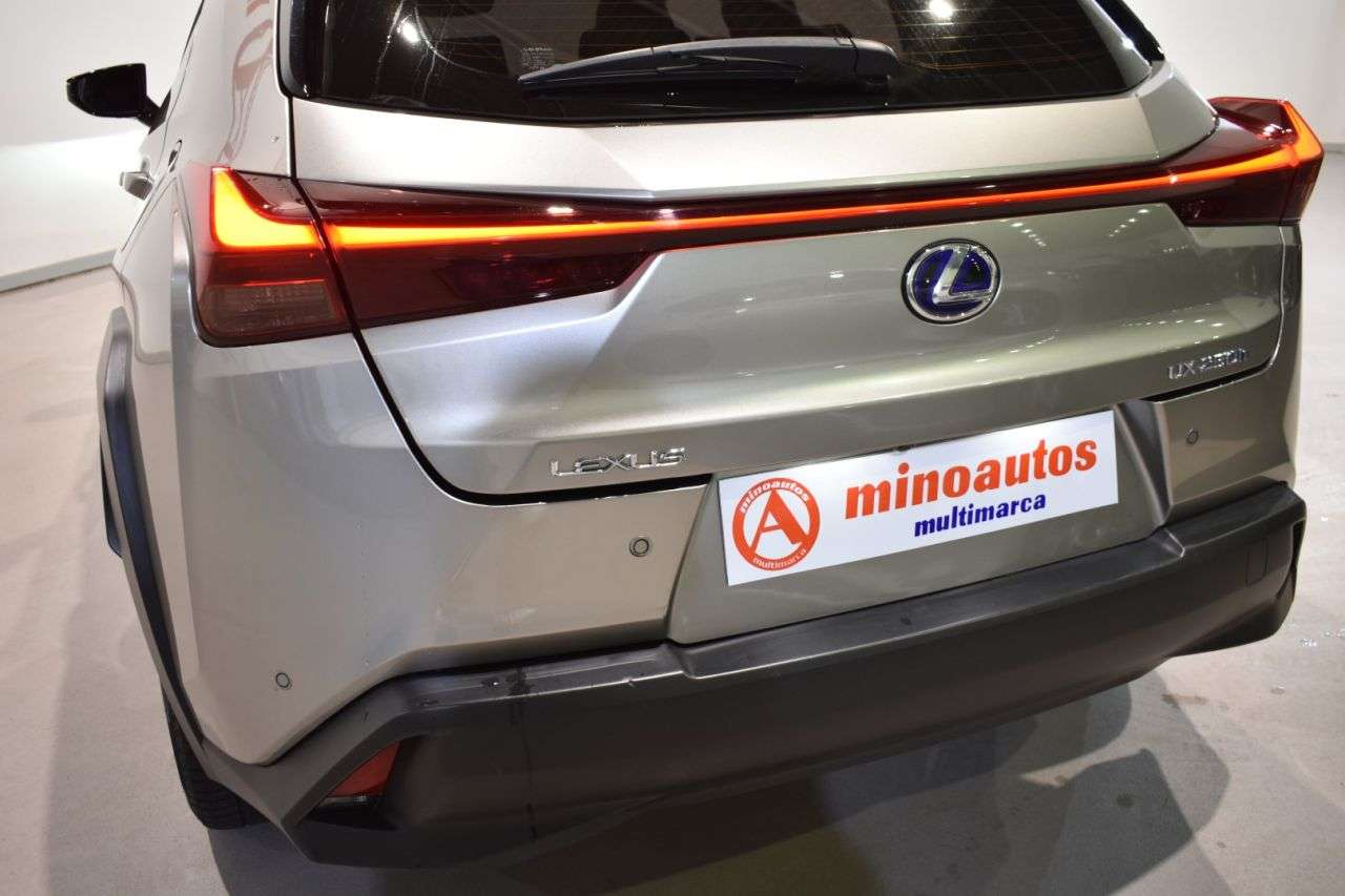 LEXUS UX en Minoautos