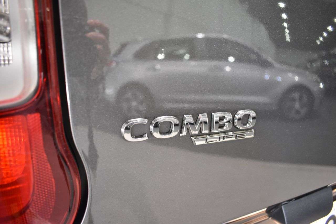 OPEL COMBO en Minoautos