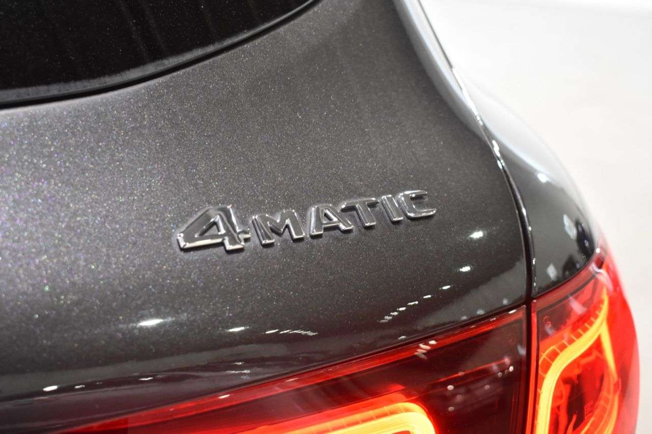 MERCEDES-BENZ CLASE GLC en Minoautos