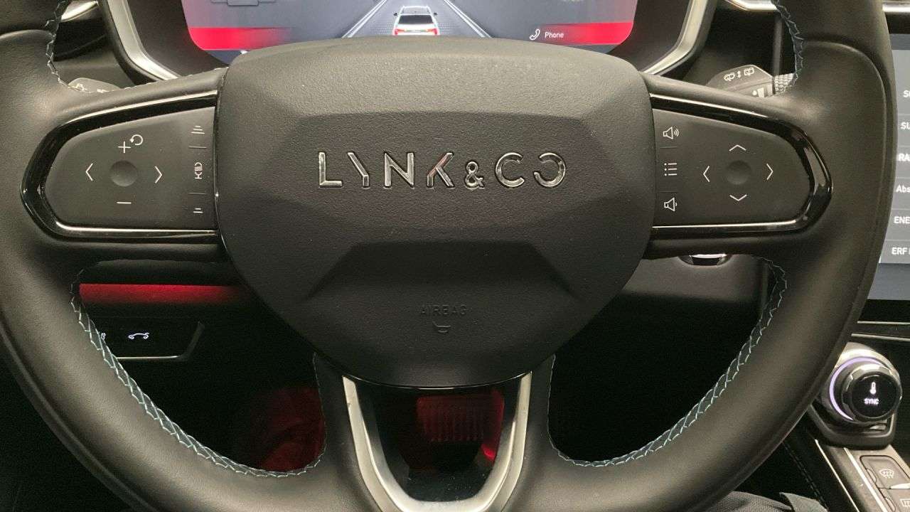 LYNK & CO 01 en Minoautos