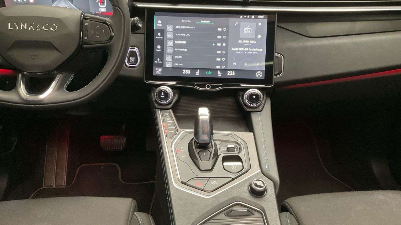 LYNK & CO 01 en Minoautos