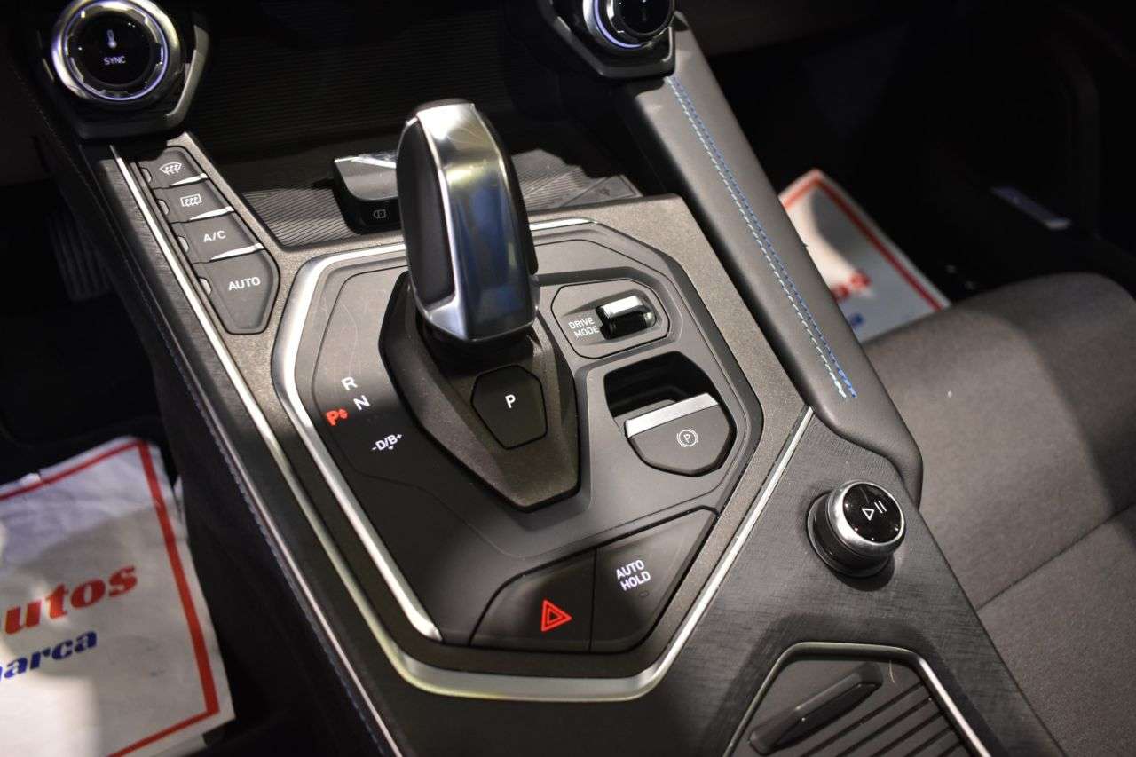 LYNK & CO 01 en Minoautos