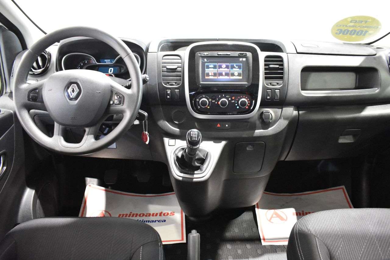 RENAULT TRAFIC en Minoautos