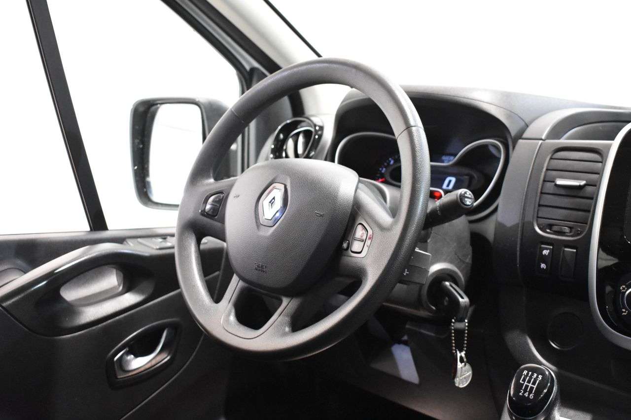 RENAULT TRAFIC en Minoautos