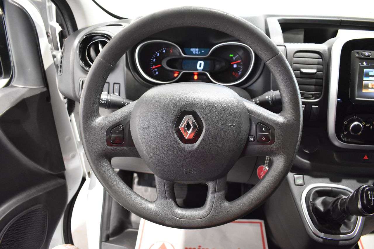 RENAULT TRAFIC en Minoautos