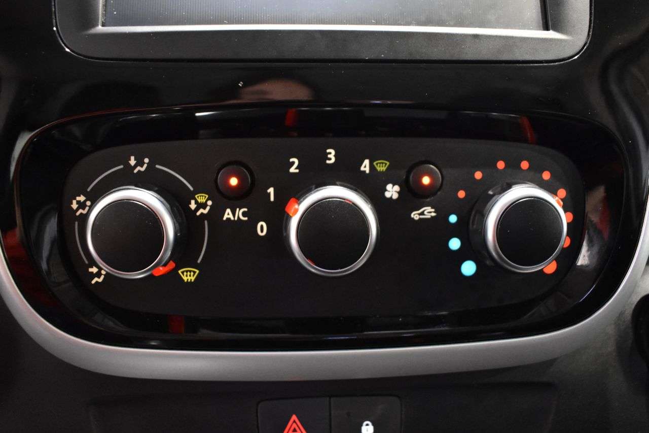 RENAULT TRAFIC en Minoautos