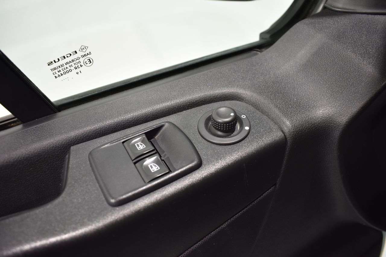 RENAULT TRAFIC en Minoautos