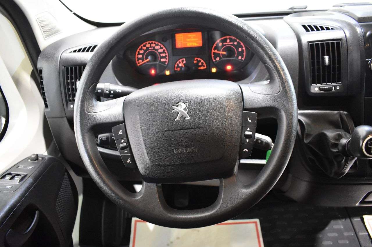 PEUGEOT BOXER en Minoautos