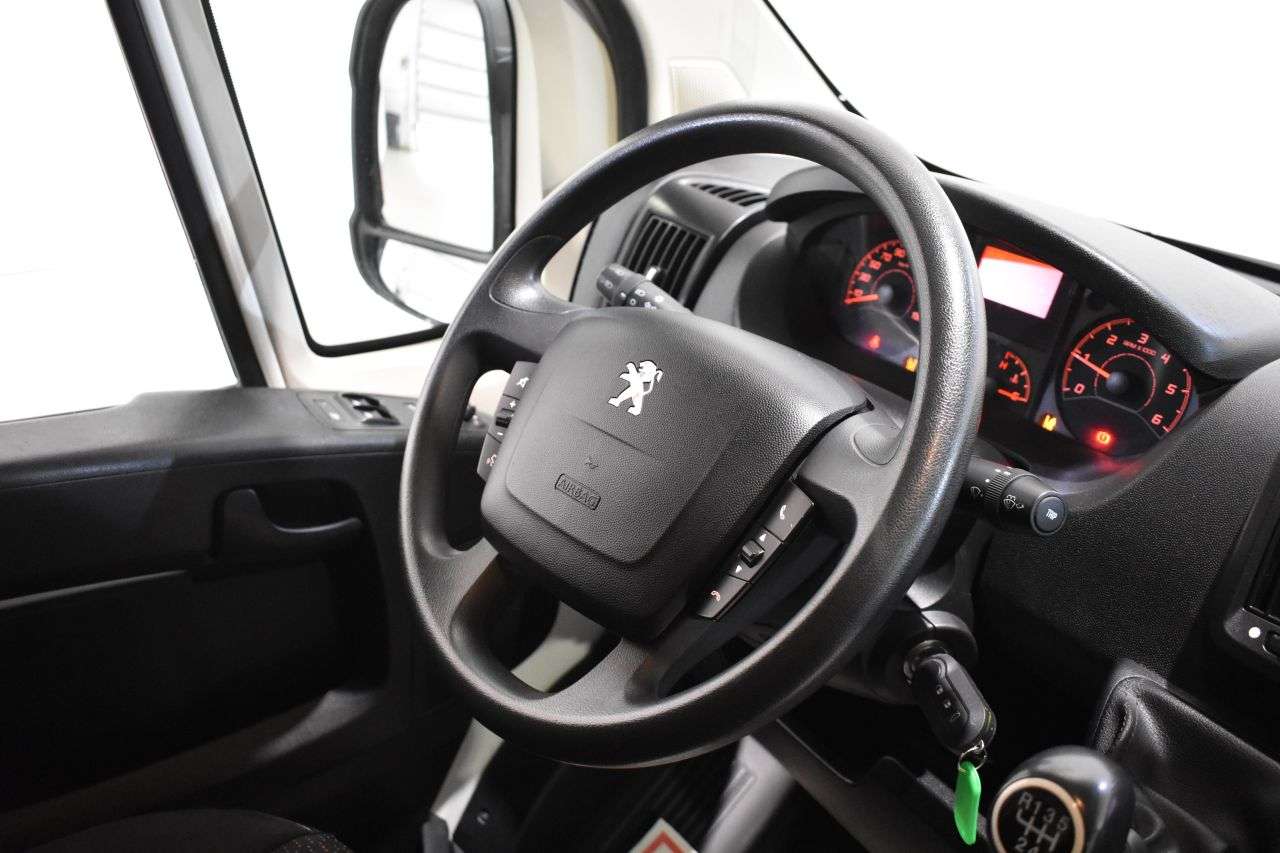 PEUGEOT BOXER en Minoautos