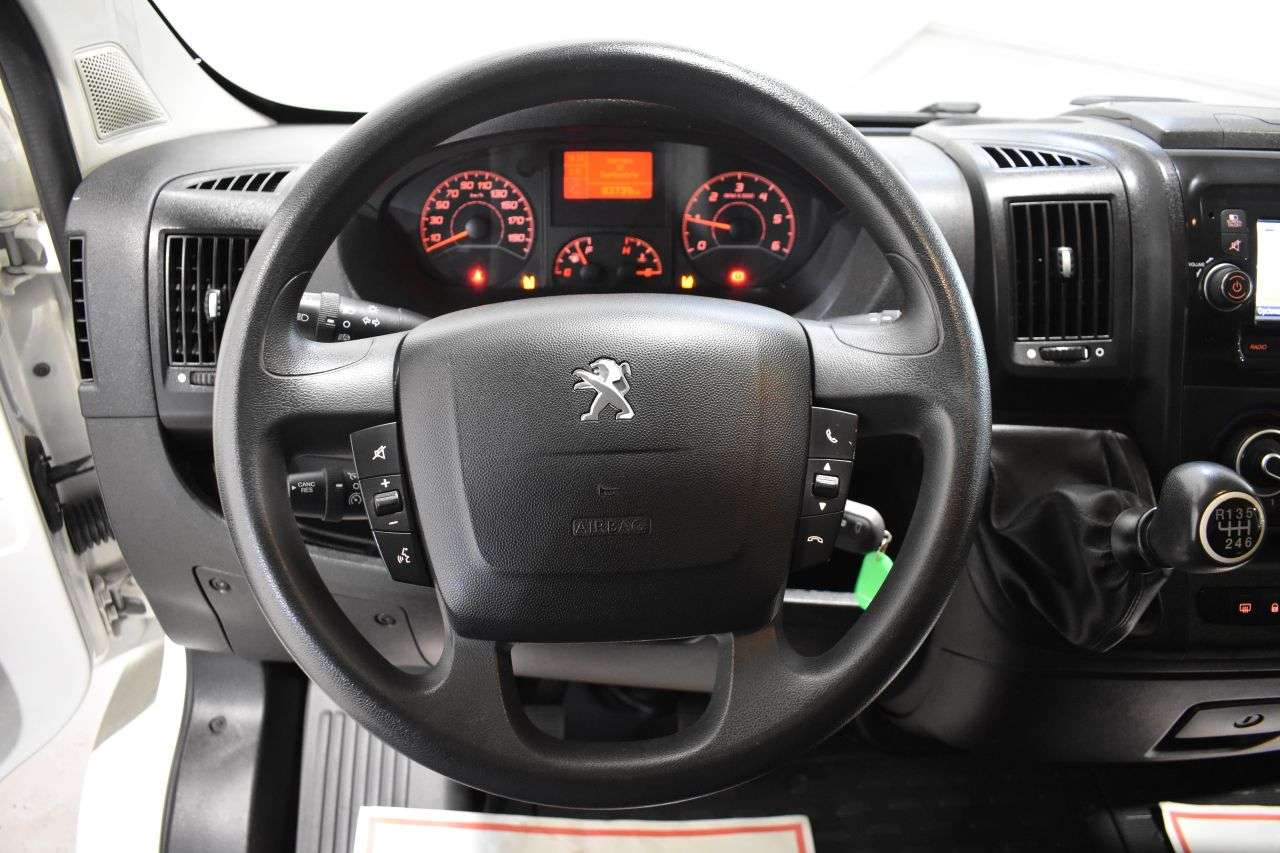 PEUGEOT BOXER en Minoautos