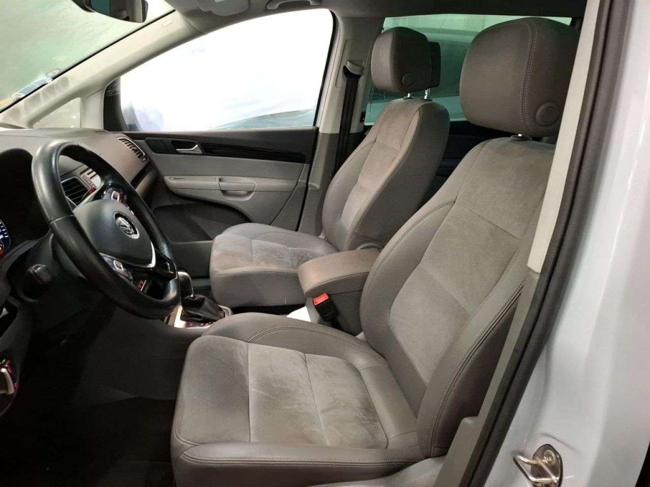 VW SHARAN en Minoautos