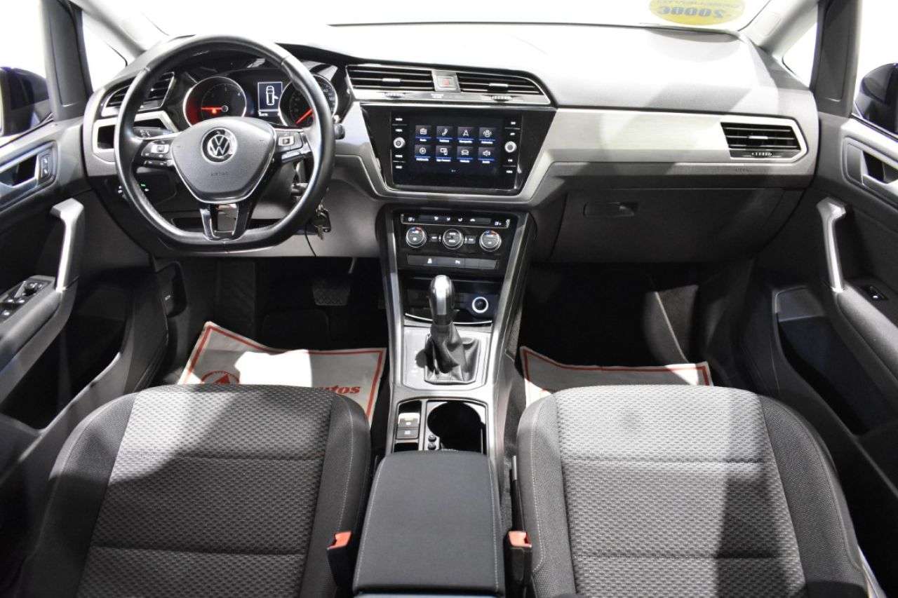 VW TOURAN en Minoautos