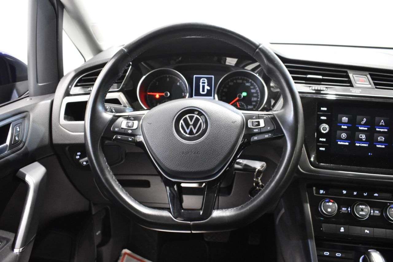 VW TOURAN en Minoautos