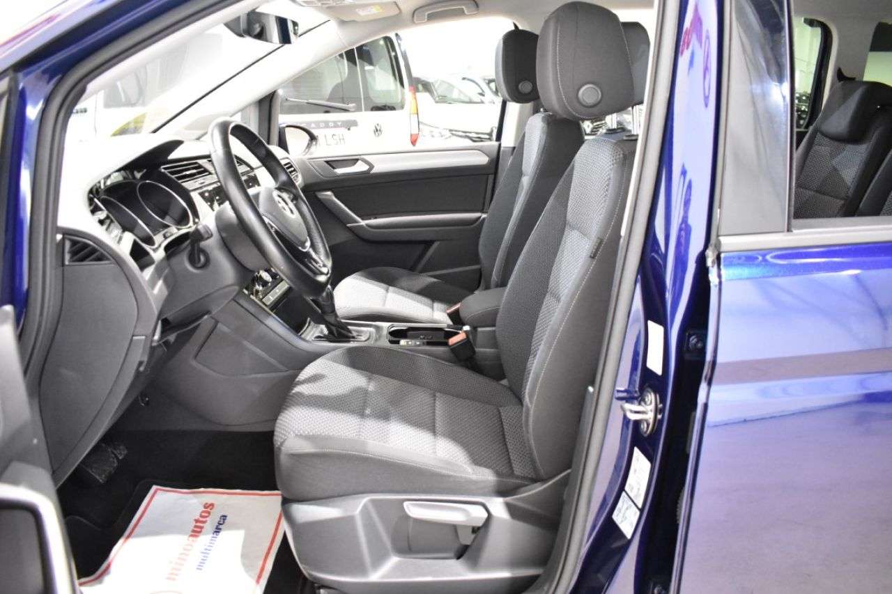 VW TOURAN en Minoautos