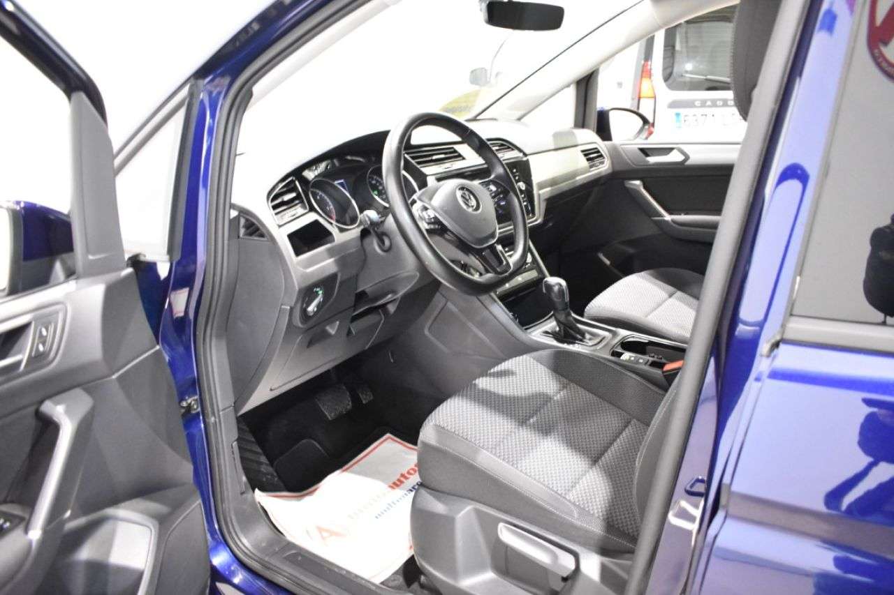 VW TOURAN en Minoautos