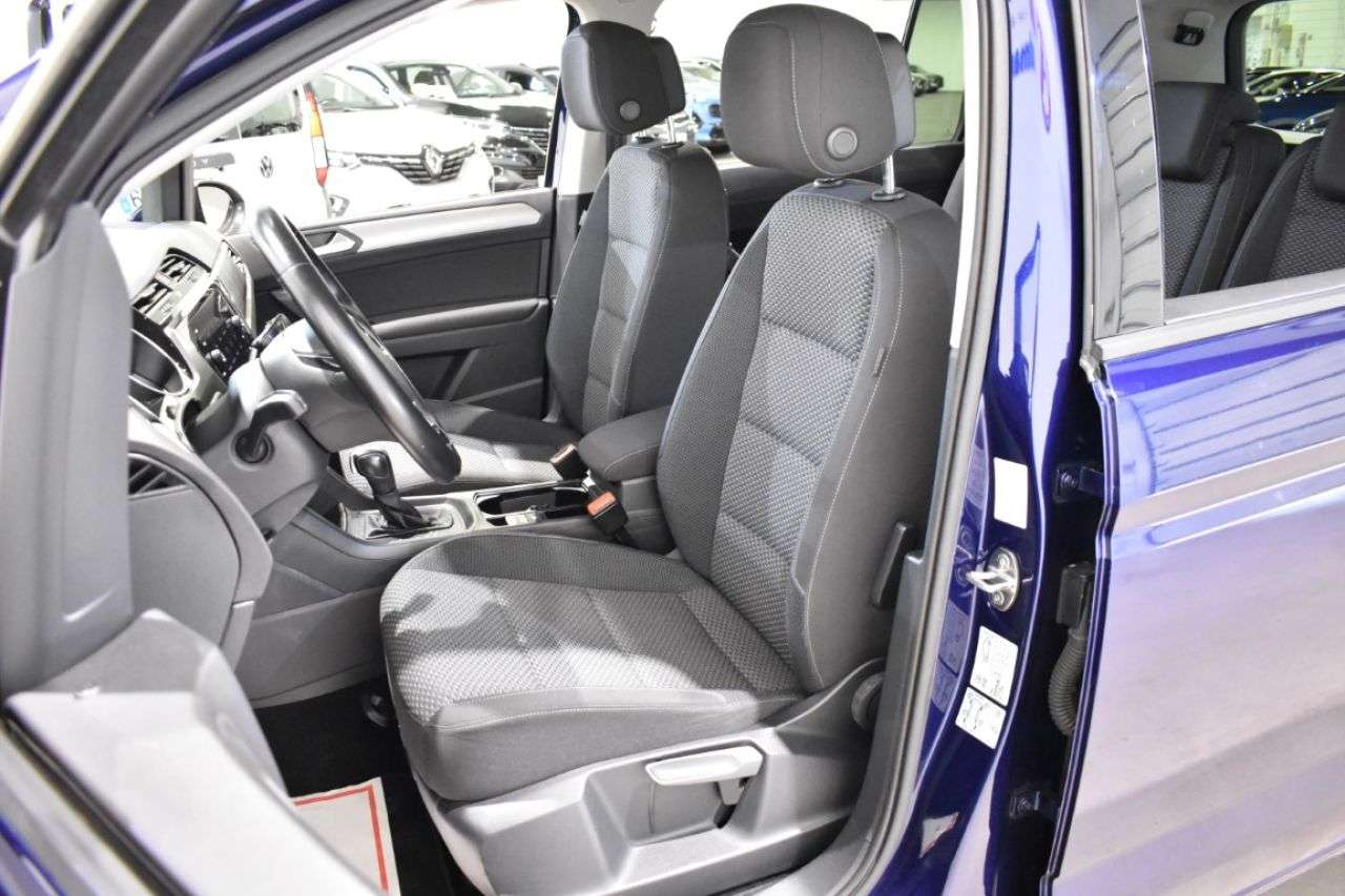 VW TOURAN en Minoautos