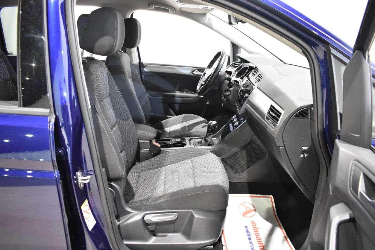 VW TOURAN en Minoautos
