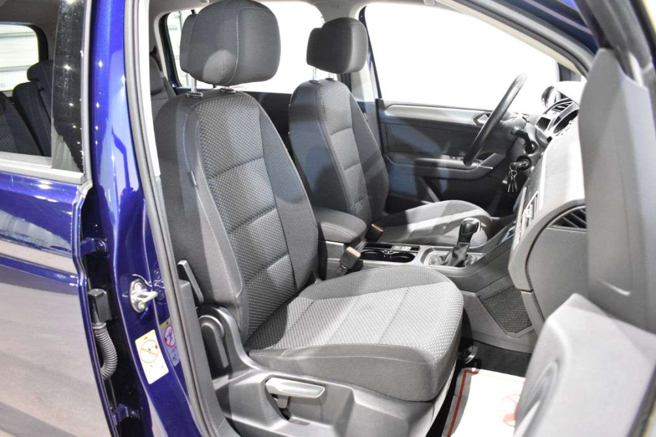 VW TOURAN en Minoautos