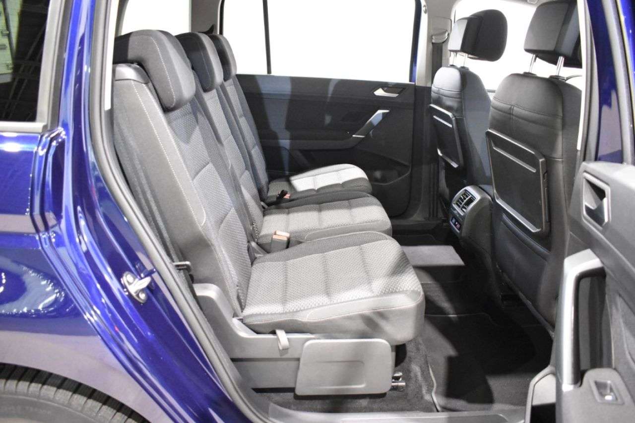 VW TOURAN en Minoautos