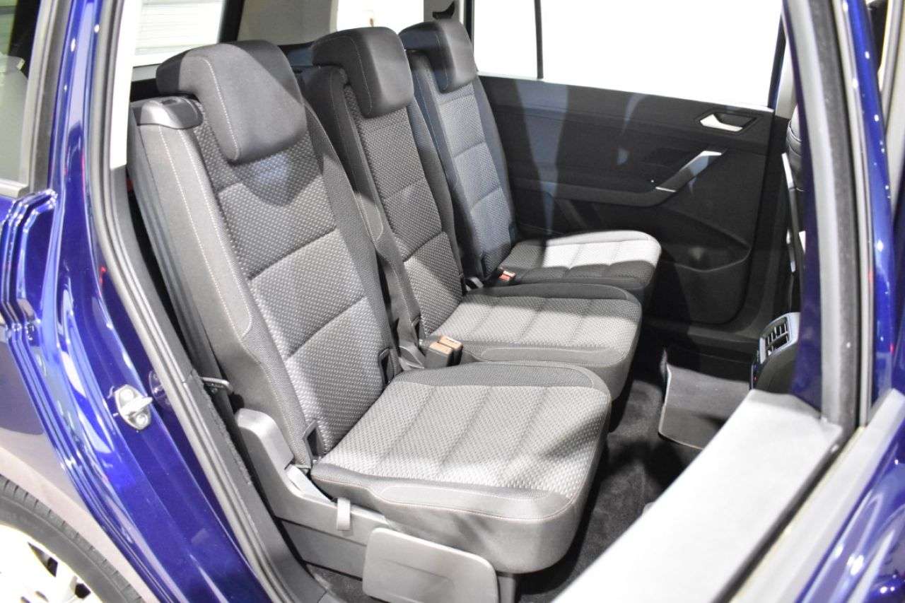 VW TOURAN en Minoautos