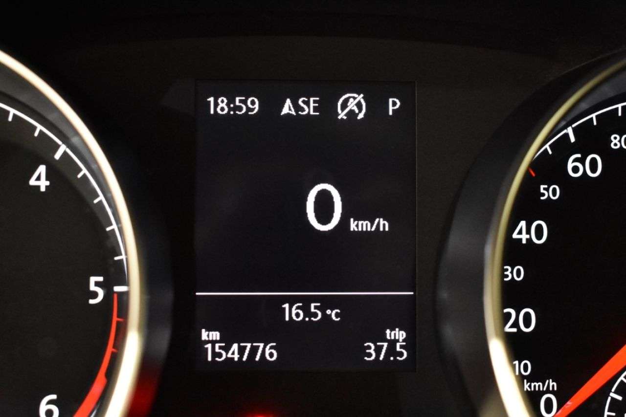 VW TOURAN en Minoautos