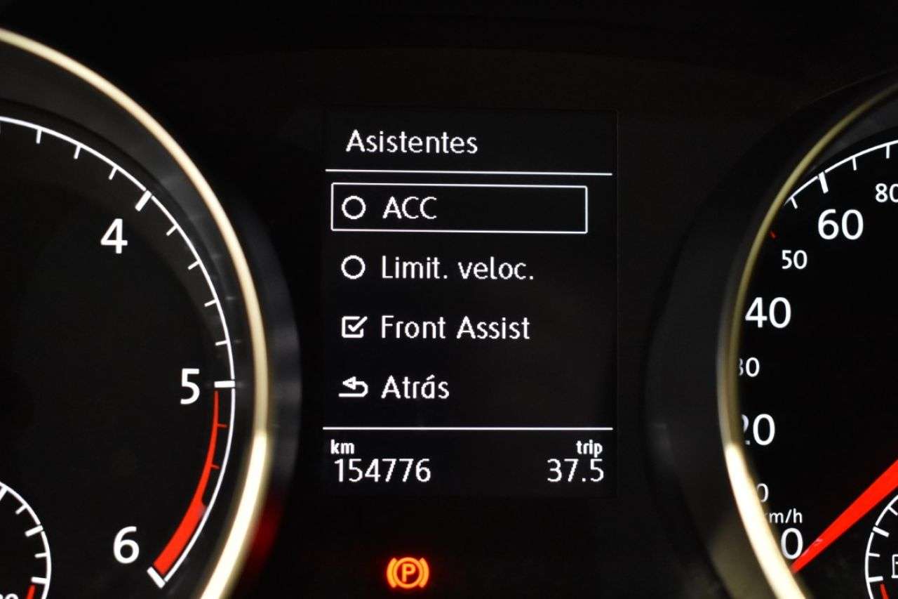 VW TOURAN en Minoautos