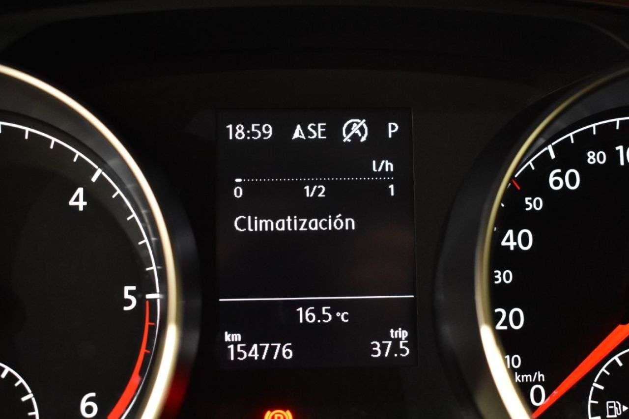 VW TOURAN en Minoautos